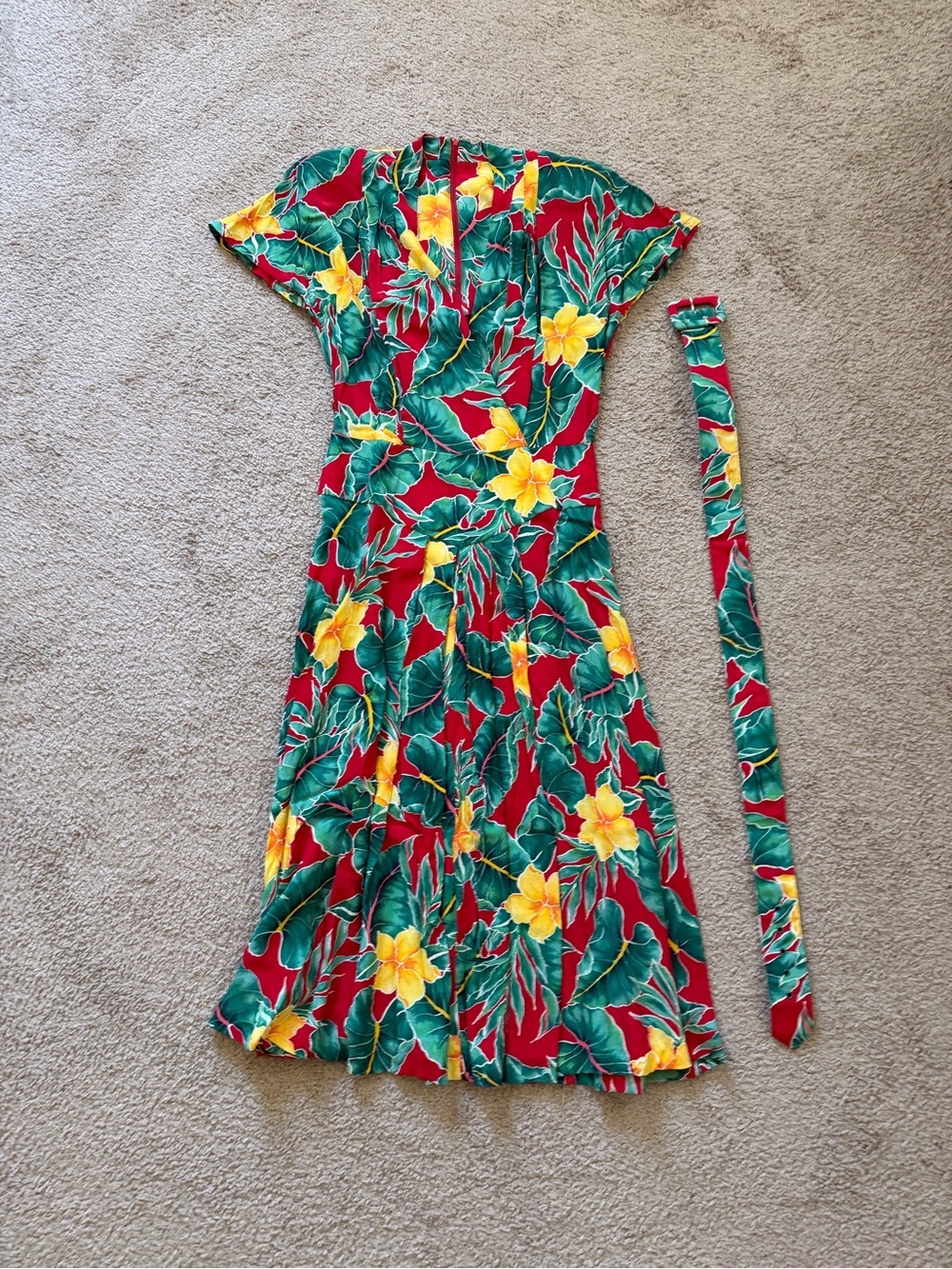 VTG ~ 1980s ~ Jane Singer ~ Tropical Floral Surplice Dress ~ Belted ~ Size 14